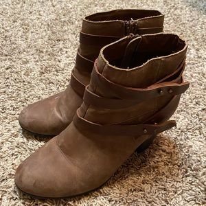 Super cute booties with buckle